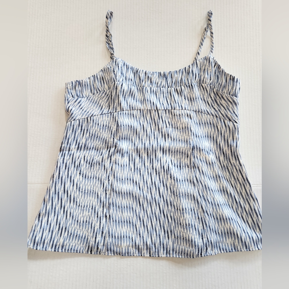 Banana Republic Blue and White Women's Top Size 4